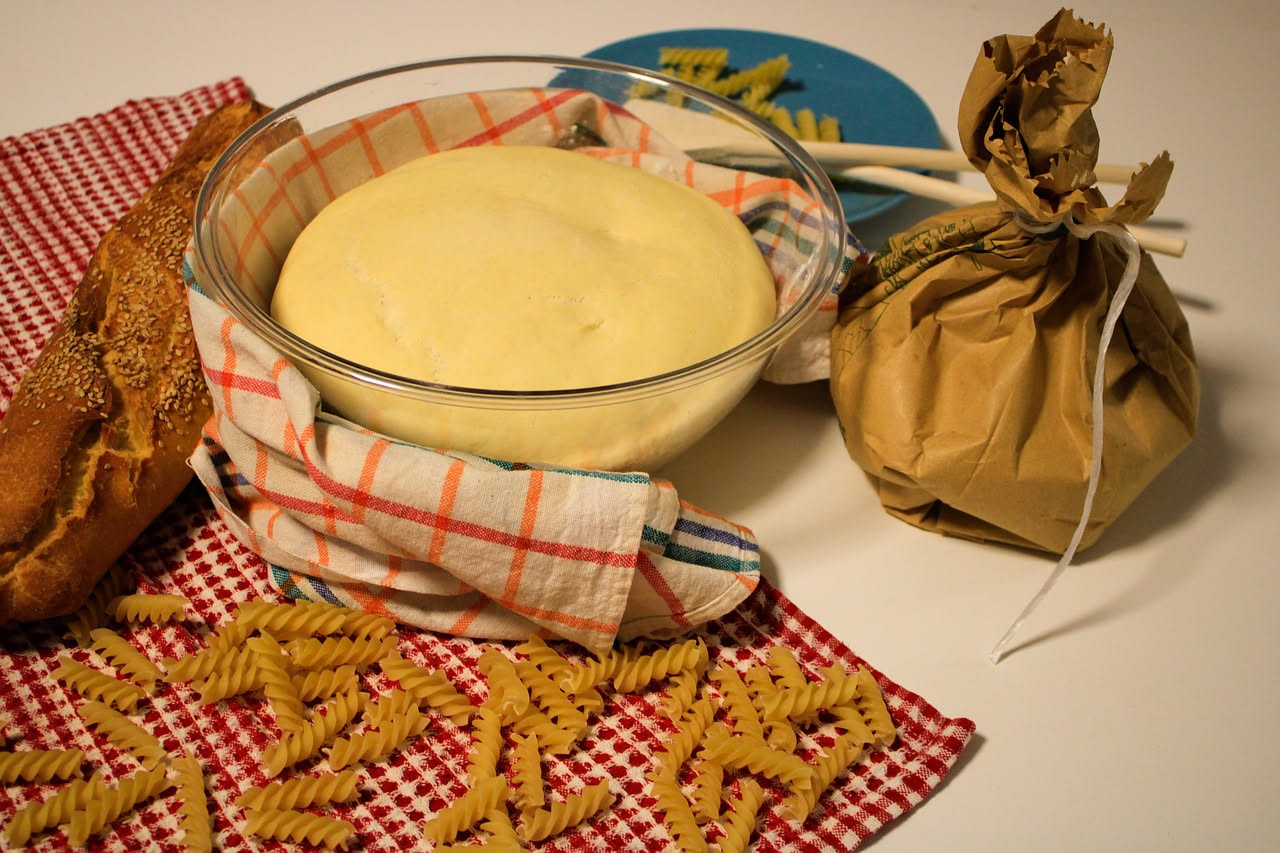 Come si fa un impasto da pizza pensato per resistere alla consegna